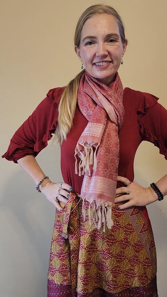 🎁 Mystery Silk Scarf (100% off)