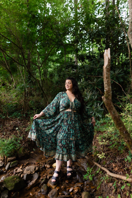 Plus Tiffany Raven - Twyla Set 🌟Tiered Skirt  and Bell Sleeve Wrap Top